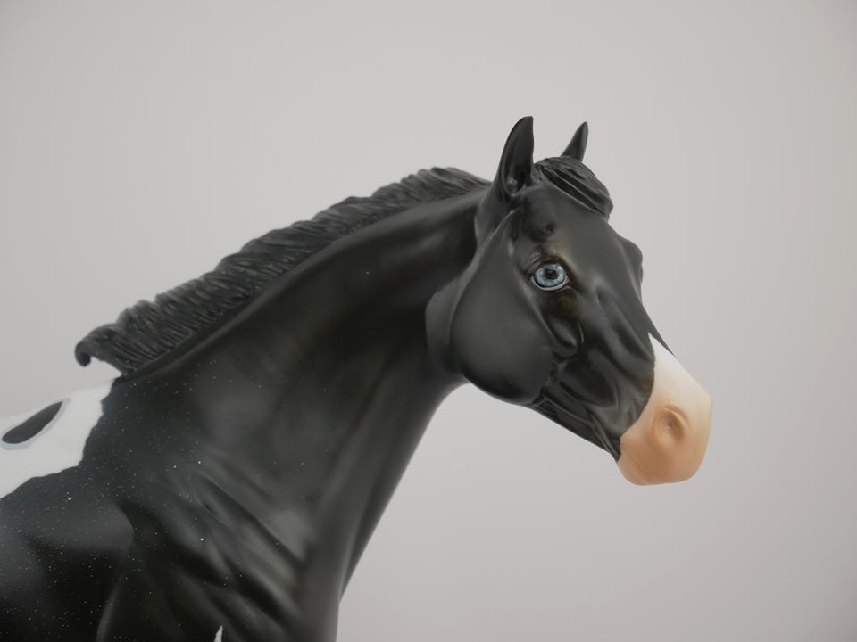 BUMI-LE-? LOUD APPALOOSA ISH MODEL HORSE 7/17/20