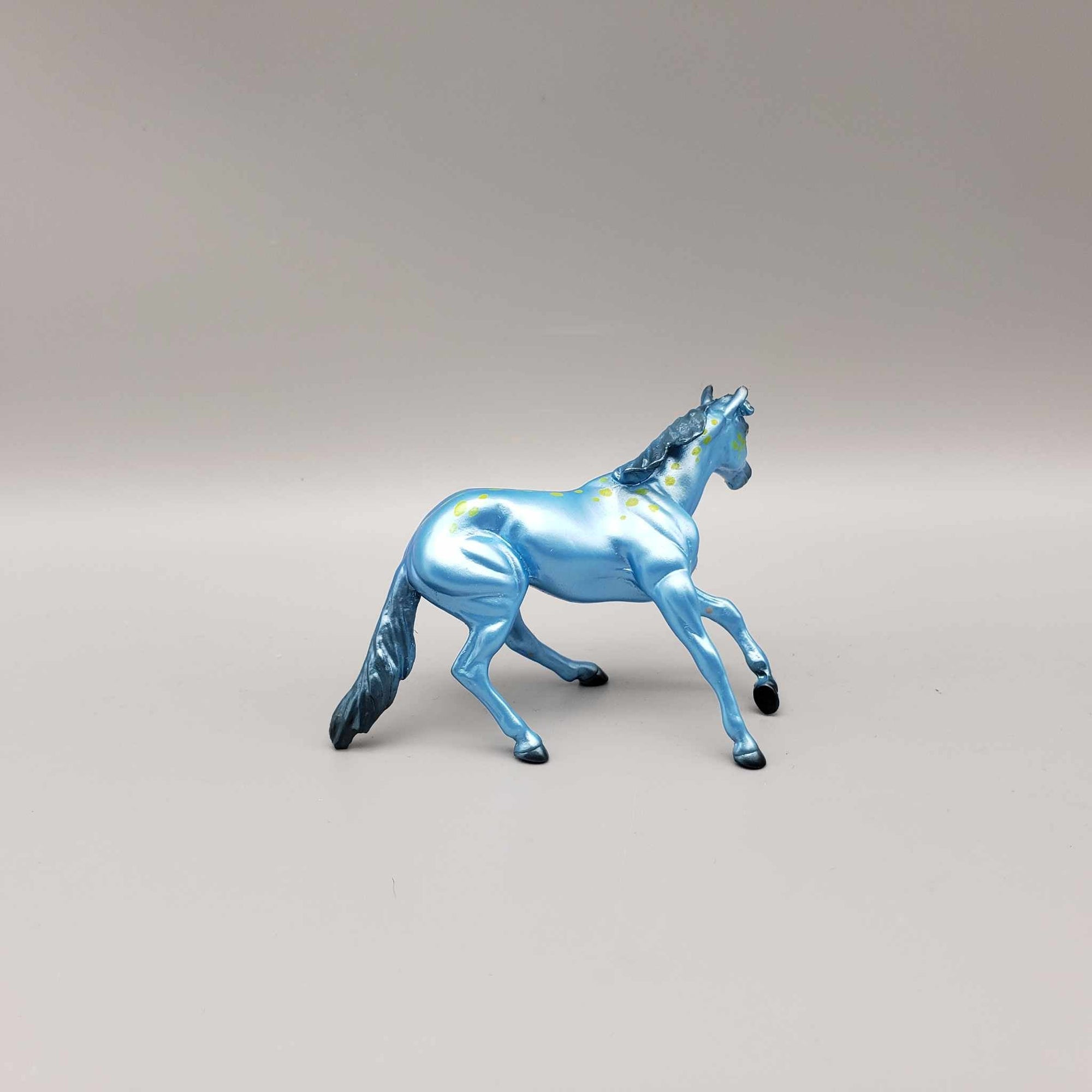 Daahraed & Calf OOAK Neon Blue Blacklight Reactive Cutter & Alien Calf Chip LE-30 By Jess Hamill Moonlight Madness 2023 MM23