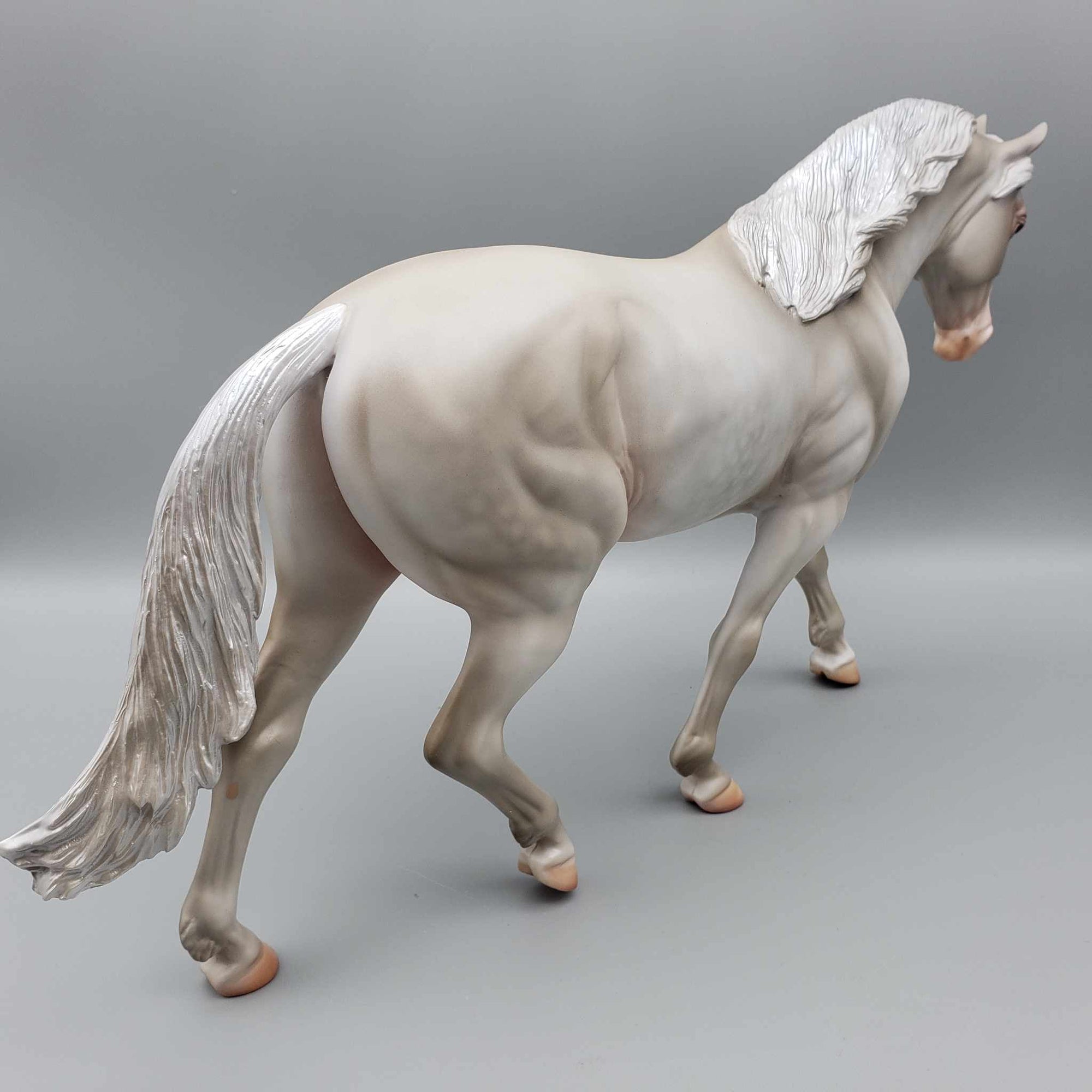 Madara Golden Champagne Irish Draught By Julie Keim AoTH23