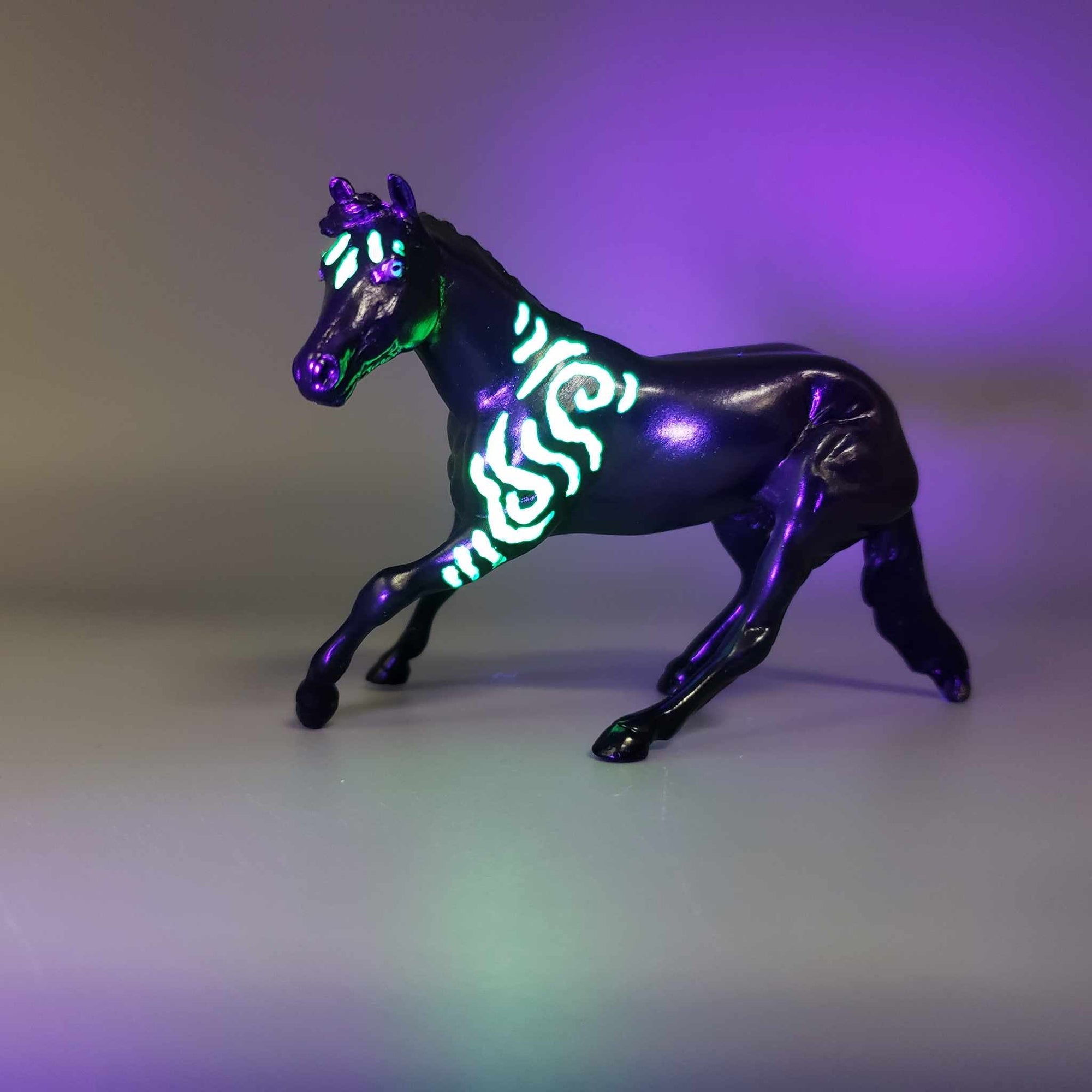 Agvox & Calf OOAK Colorshift Black Blacklight Reactive Cutter & Alien Calf Chip LE-30 By Jess Hamill Moonlight Madness 2023 MM23