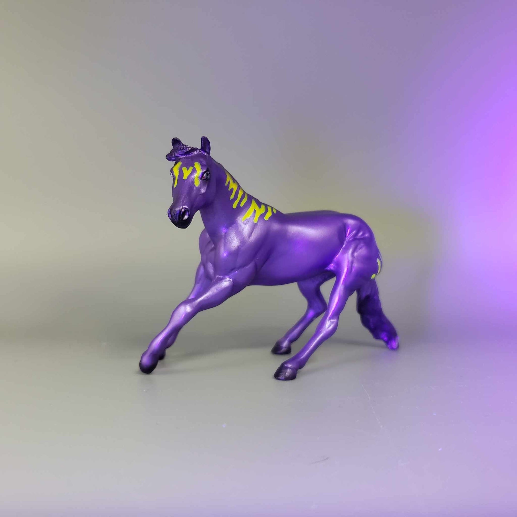 Draik'ut & Calf OOAK Purple Blacklight Reactive Cutter & Alien Calf Chip LE-30 By Jess Hamill Moonlight Madness 2023 MM23