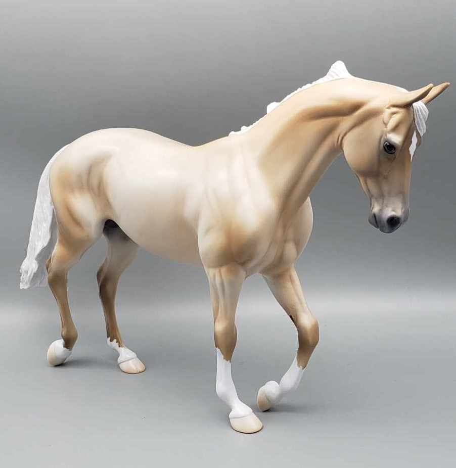 Holiday Buddies OOAK Palomino W/ Dog & kitty Presents Deco Thoroughbred By Jess Hamill Holiday Sale HS23