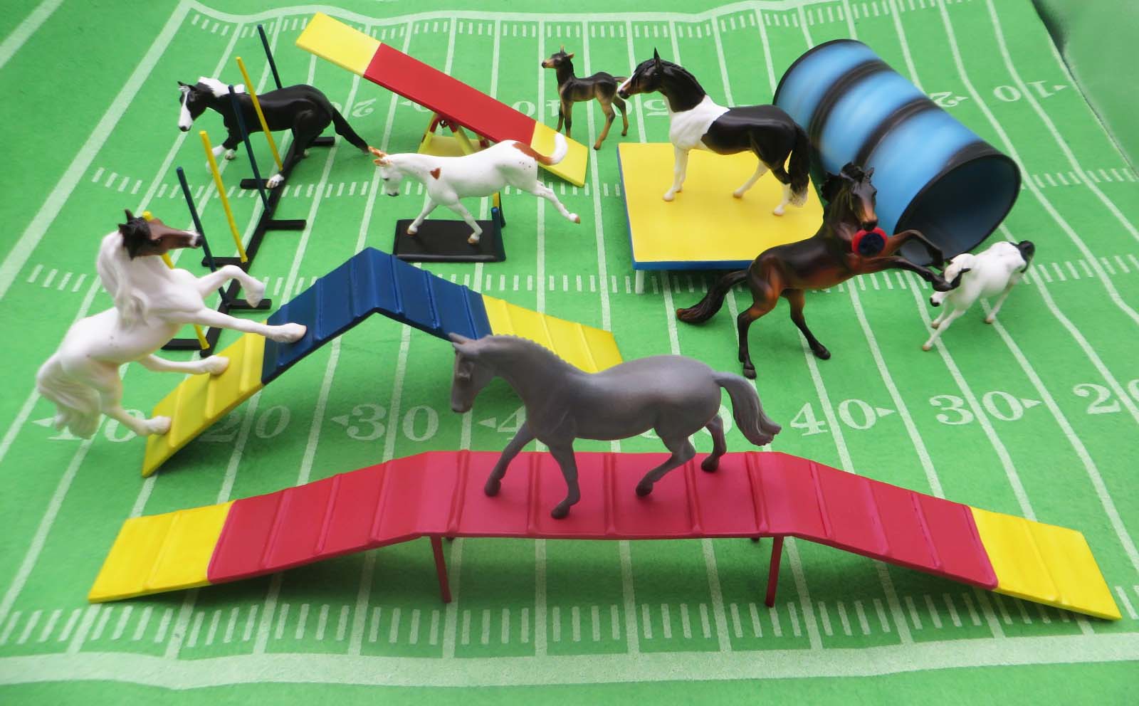 Paws & Claws 2023 Agility Set - Chip and Accessories Set by Stone Artists - Best Offers Paws & Claws 2023 - P&C 23