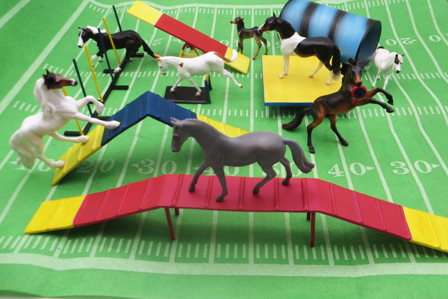 Paws & Claws 2023 Agility Set - Chip and Accessories Set by Stone Artists - Best Offers Paws & Claws 2023 - P&C 23