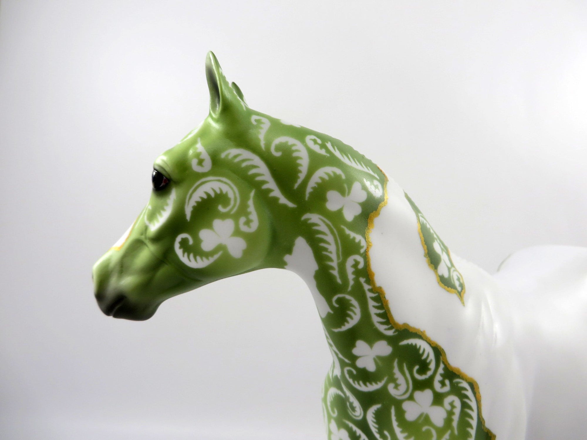 Blarney-ooak St. Patricks Day decorator Ish Bingo 3/21