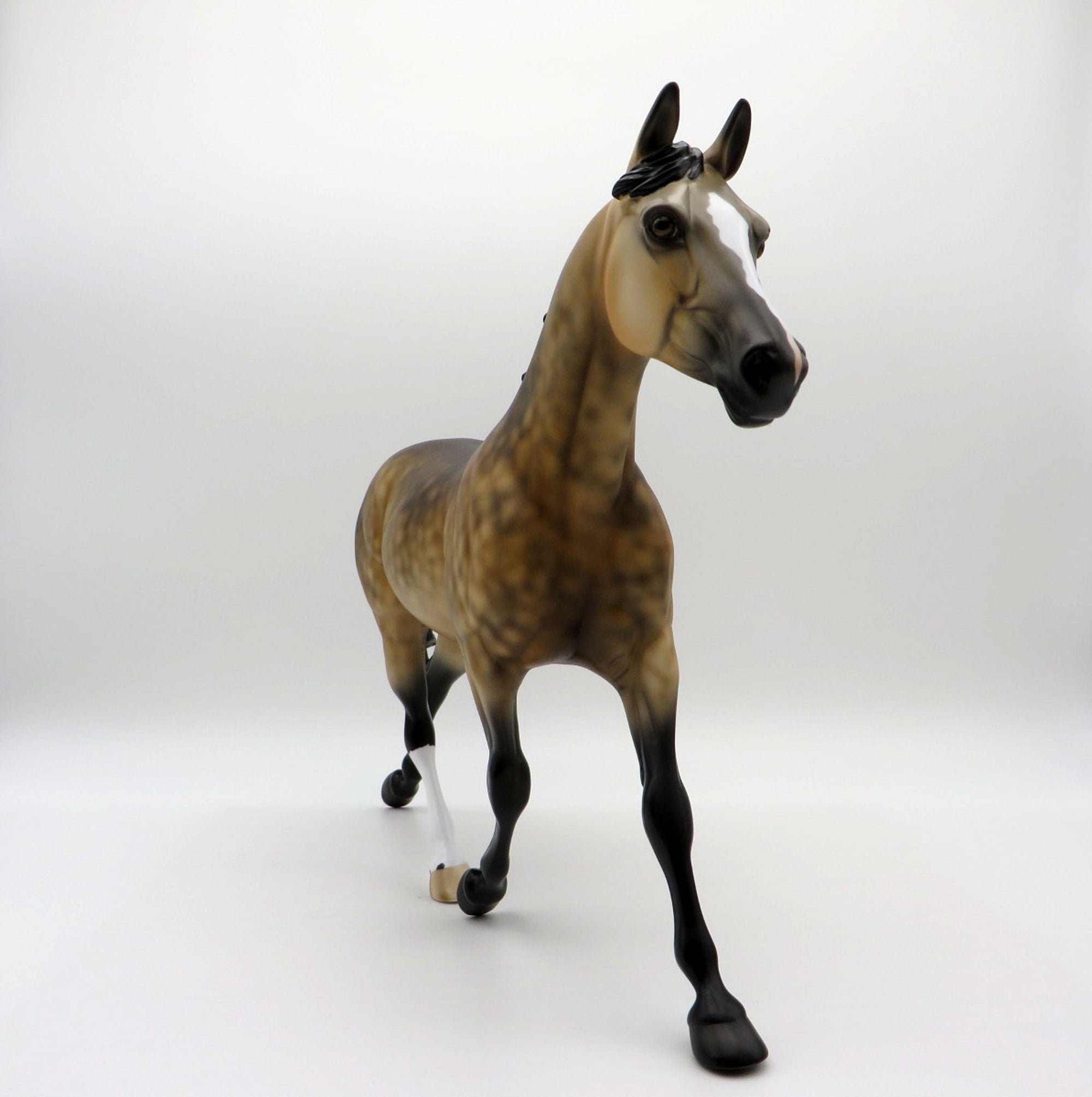 Butter Rum-LE-6 Dapple Buckskin Palouse painted by Ellen Robbins 7/30/21