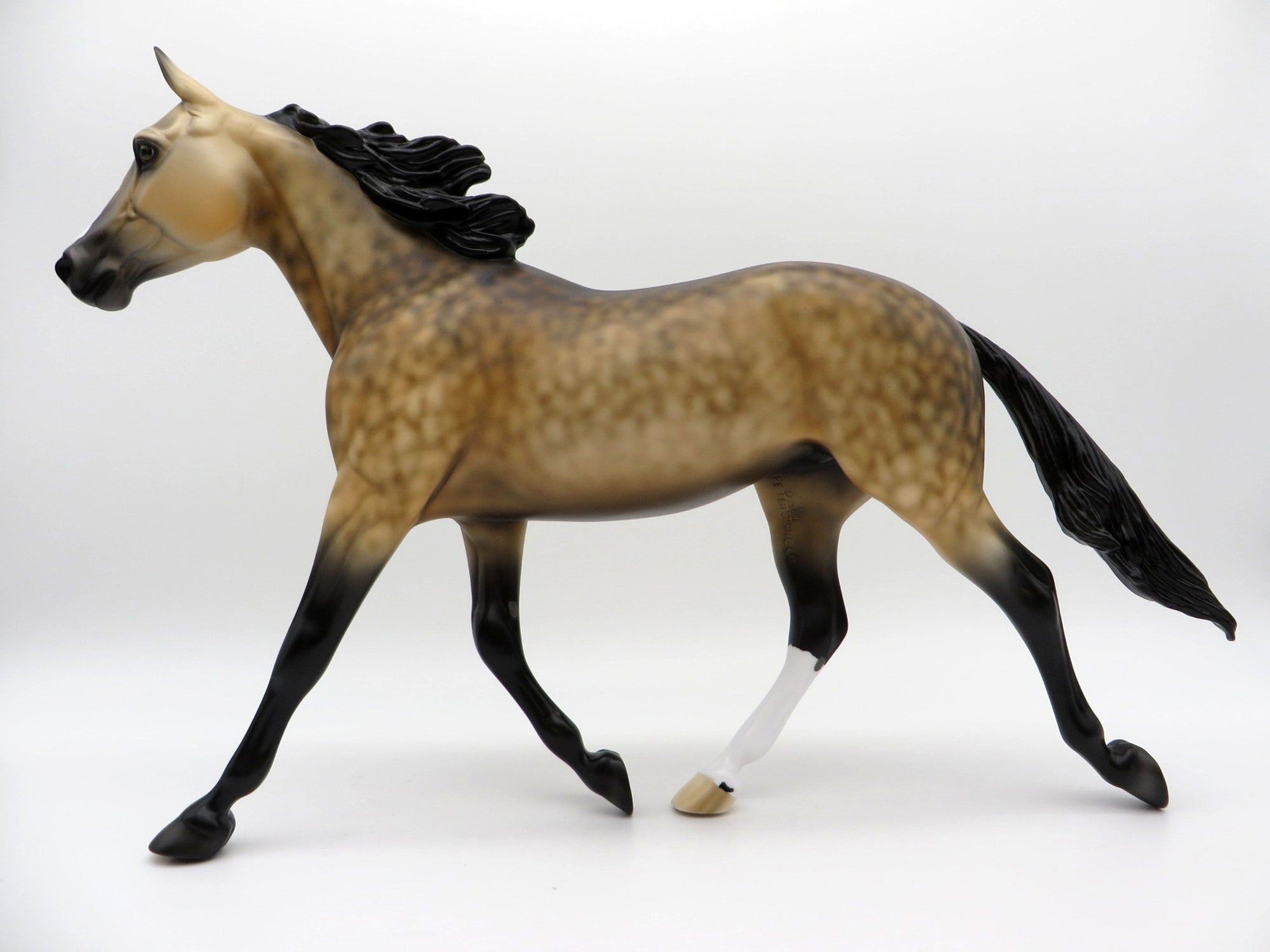 Butter Rum-LE-6 Dapple Buckskin Palouse painted by Ellen Robbins 7/30/21