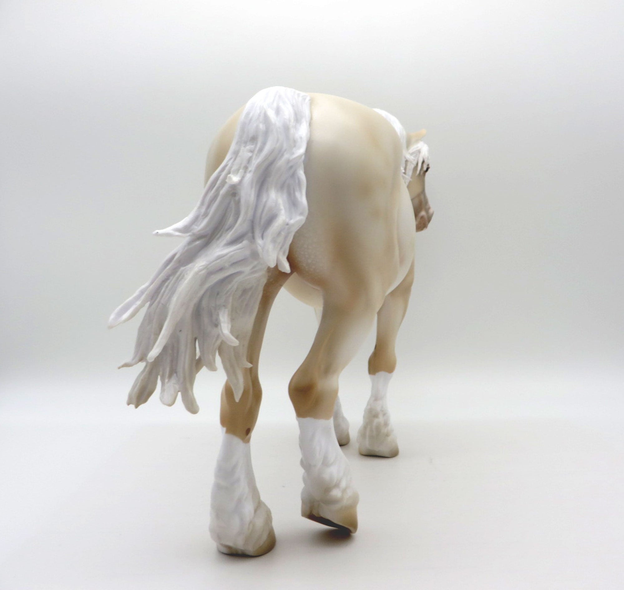 Creme de Creme-OOAK American Draft Mare Julie Keim EQ 21