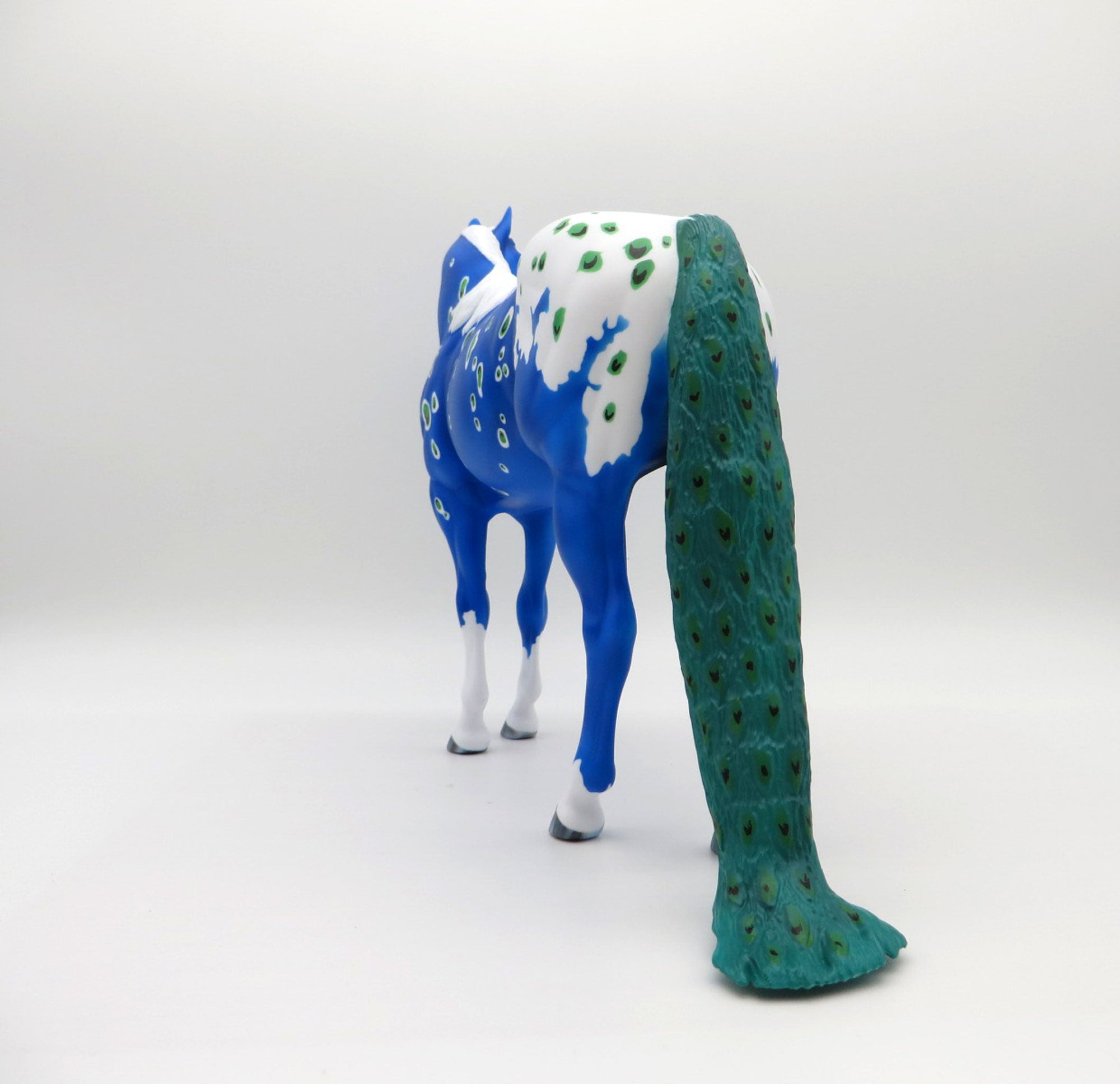 Elusive-LE-30-Peacock ISH Decorator painted by Jas Fanning EQ 2021