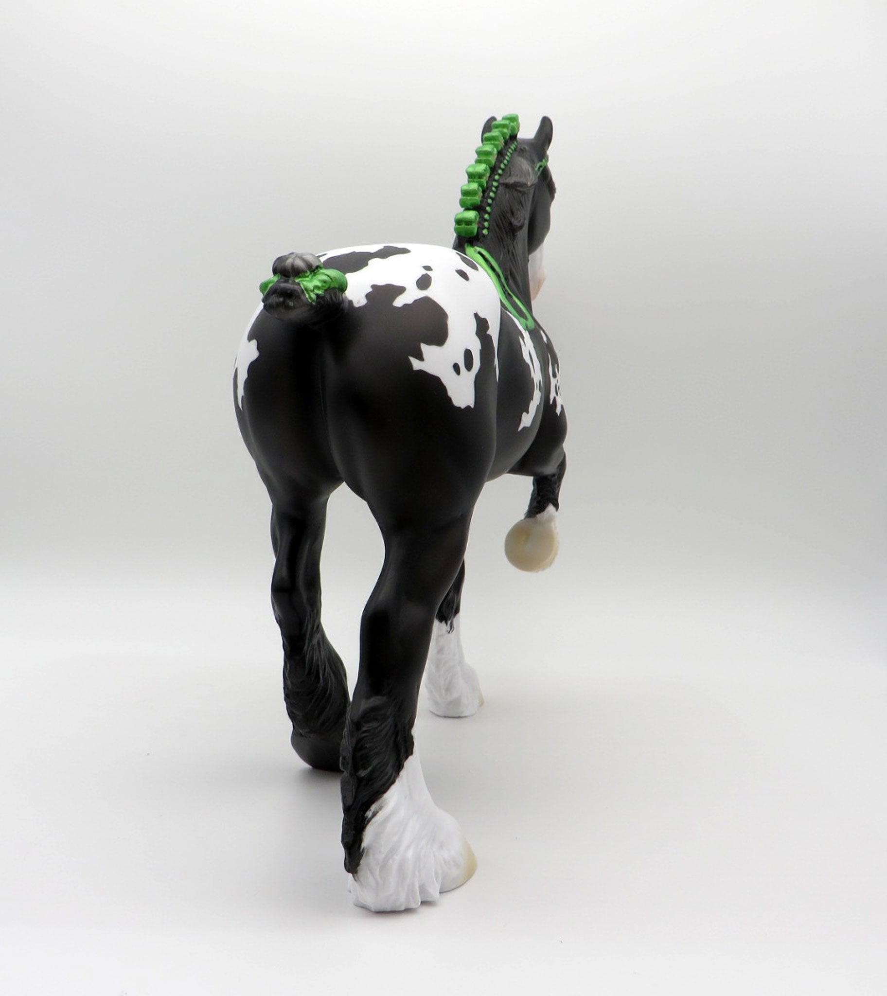 Equulus-OOA Black Paint Trotting Drafter SHCF 2021