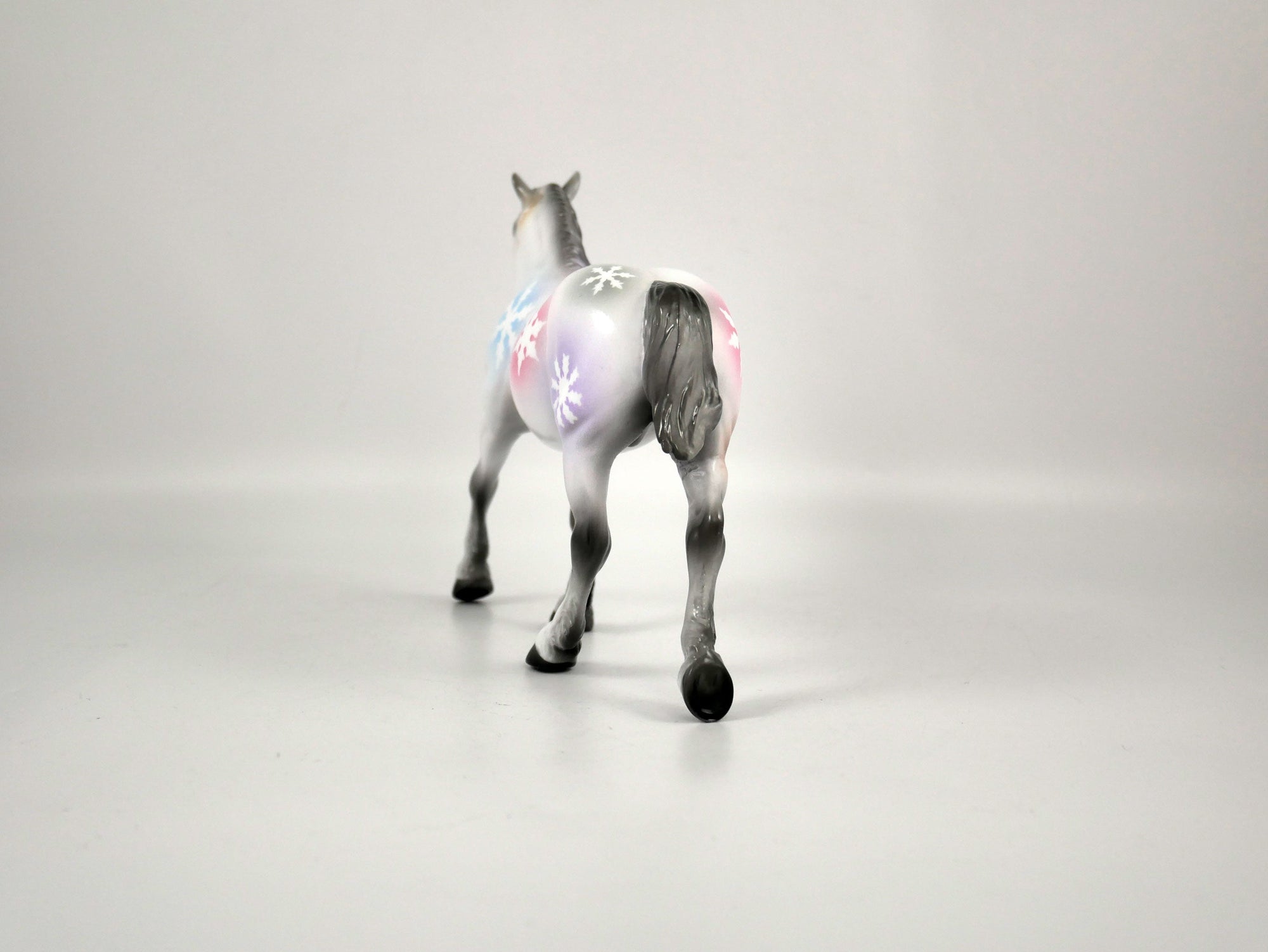 FRIGUS-OOAK Snowflake Trotting Draft Pebbles 12/16/20