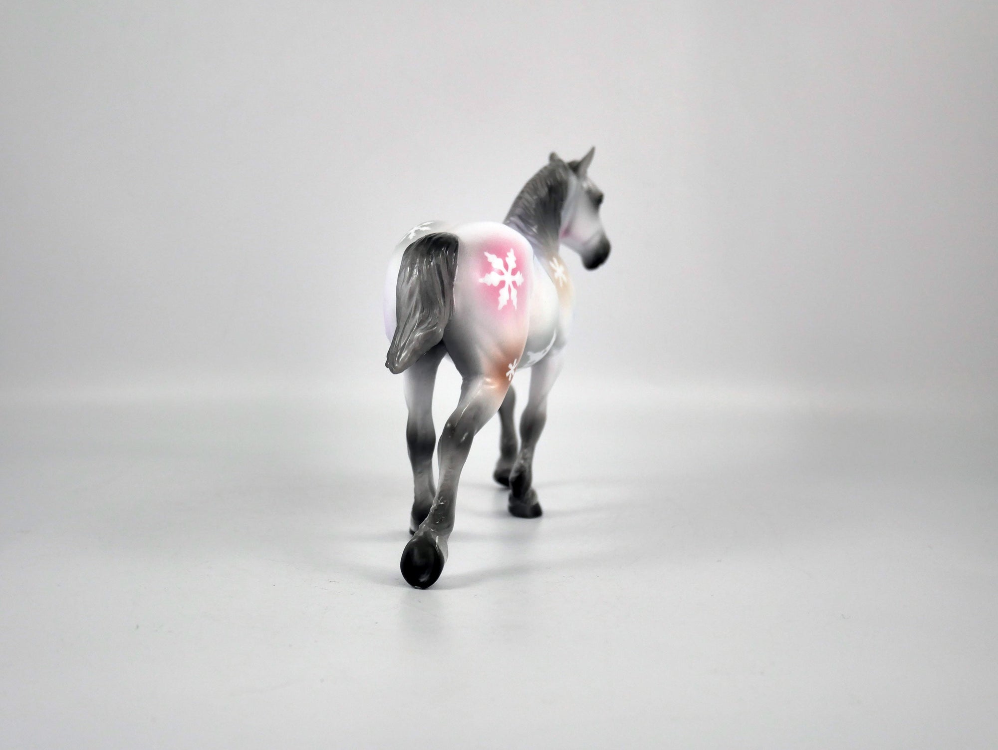 FRIGUS-OOAK Snowflake Trotting Draft Pebbles 12/16/20