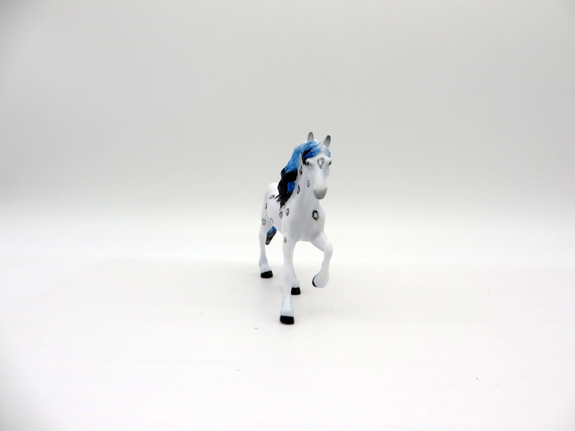 Funebris-OOAK Chip Fresian Deco Sea Slug Painted By Ellen Robbins 7/16/21