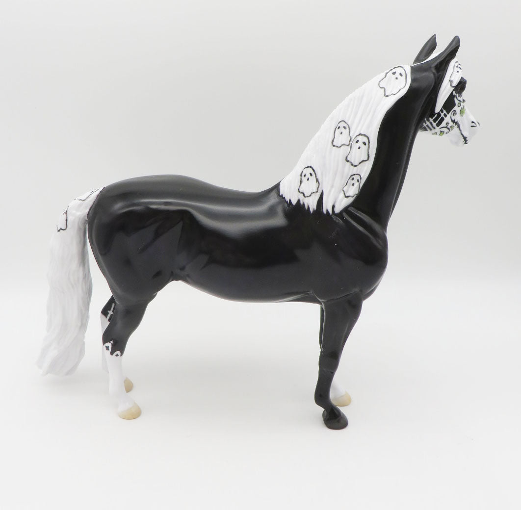 Graveyard Ghoul - Morgan Sugar Skull Decorator with Bling Added Painted by Jess Hamill - MM22