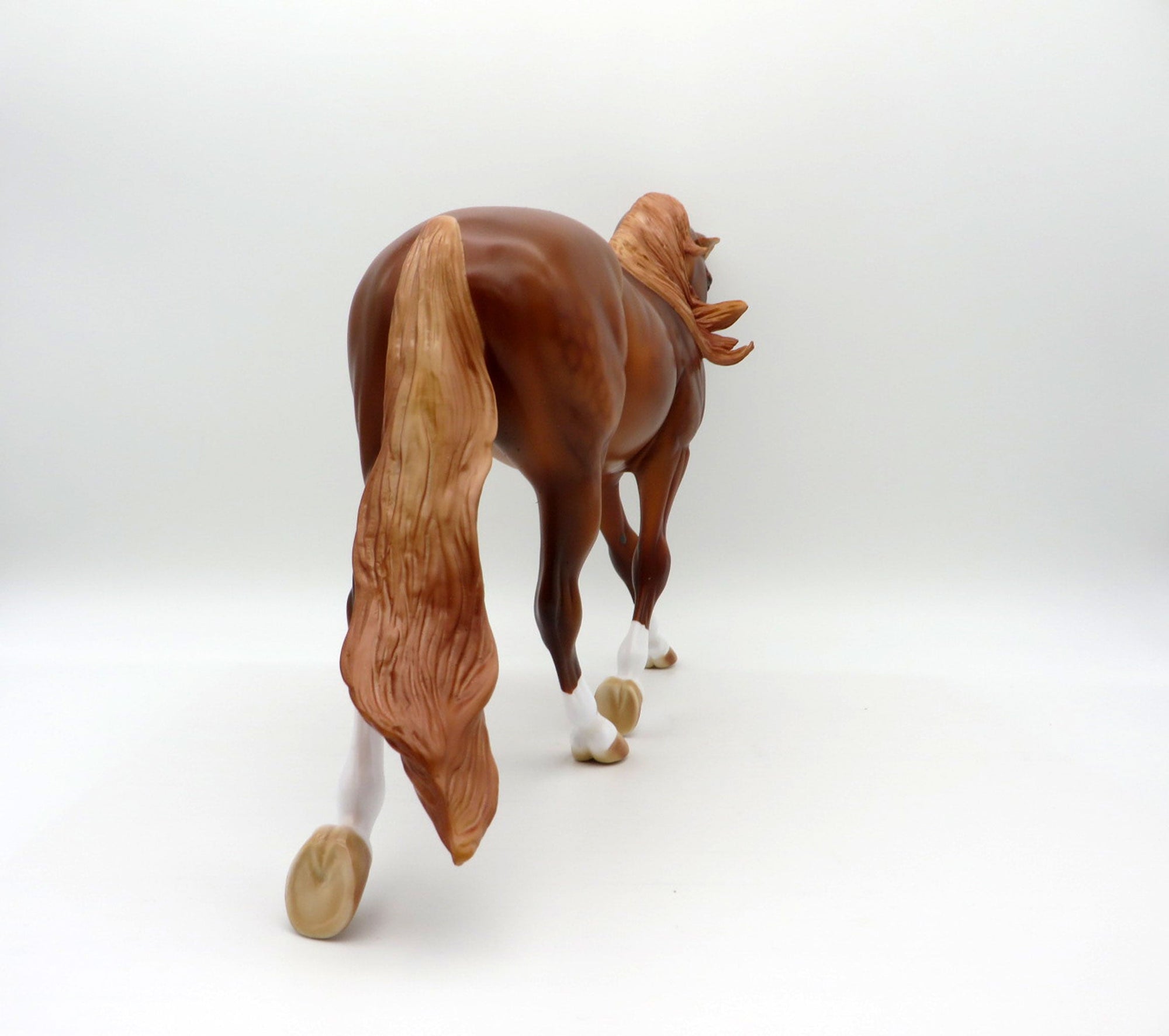 Heroine-LE-Chestnut Palouse painted by Julie Keim Art of the Equilocity 2021