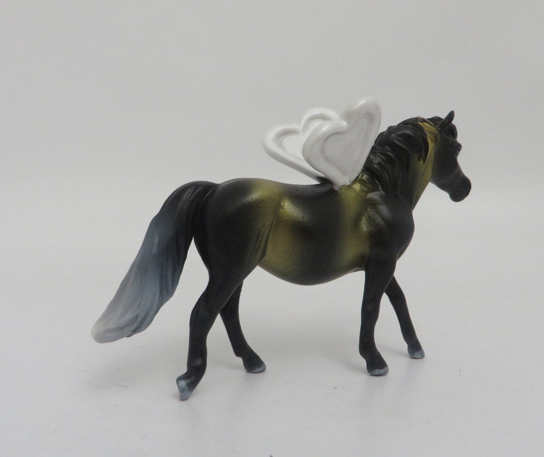 Bumble-OOAK Valentine Pony Chip SB21