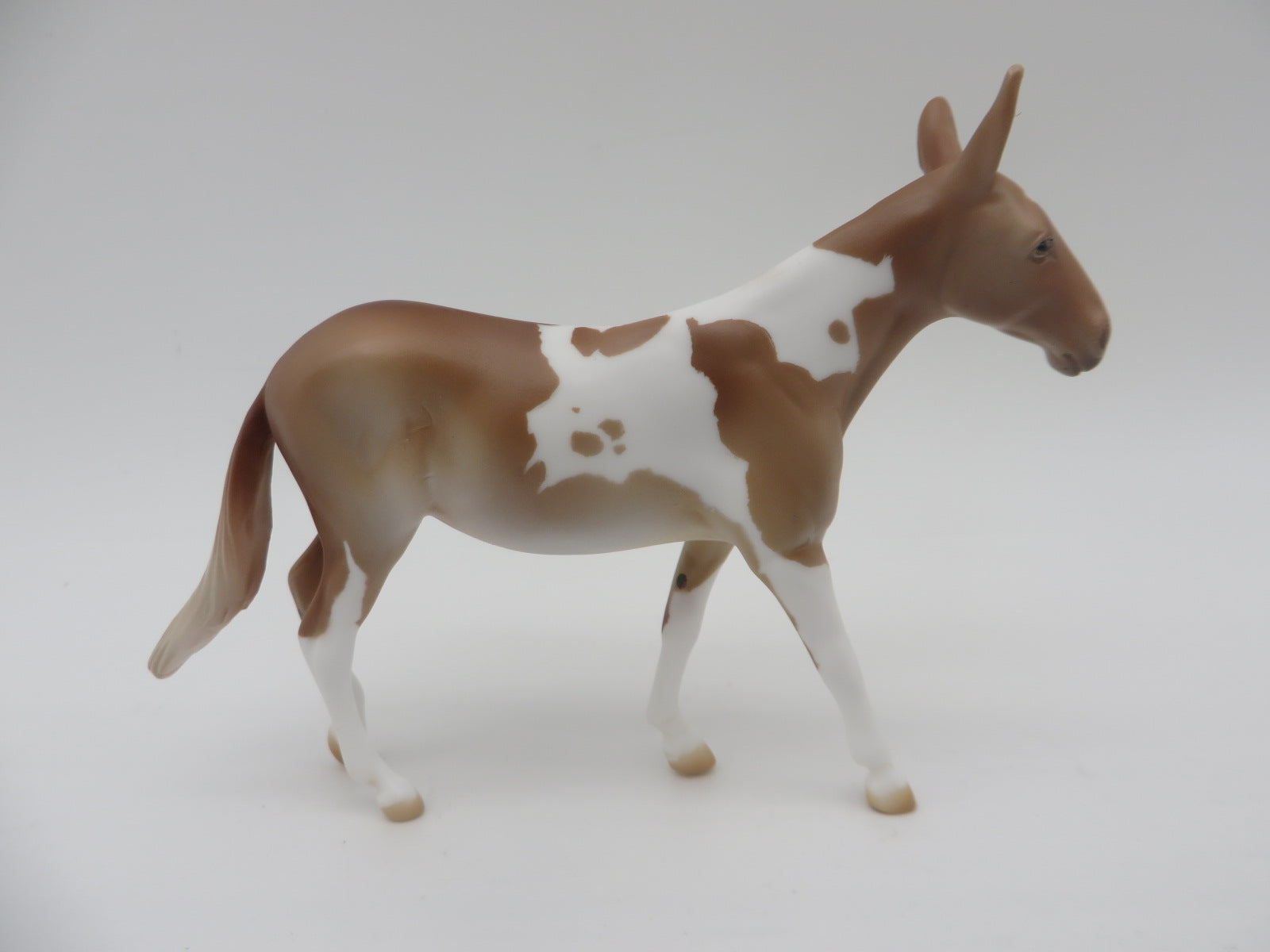 Enid OOAK Champagne Tobiano Mule Chip By Donna Fredley SHCF23