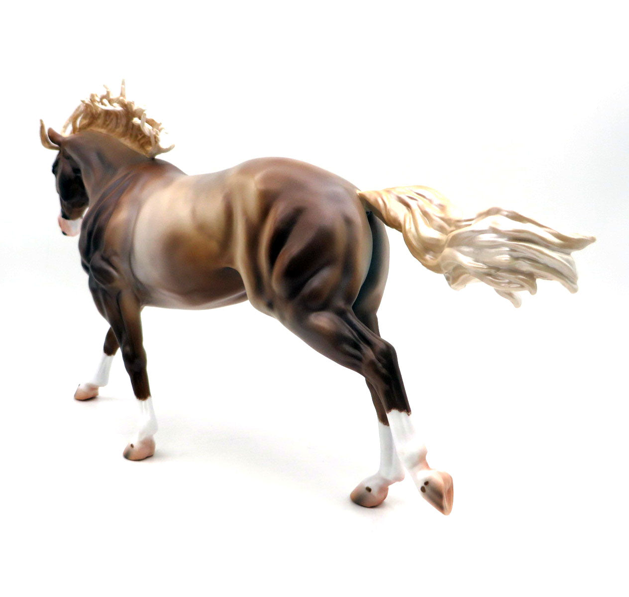 York-OOAK Chestnut Roan Running Stock Horse by Caroline Boydston 8/8/22