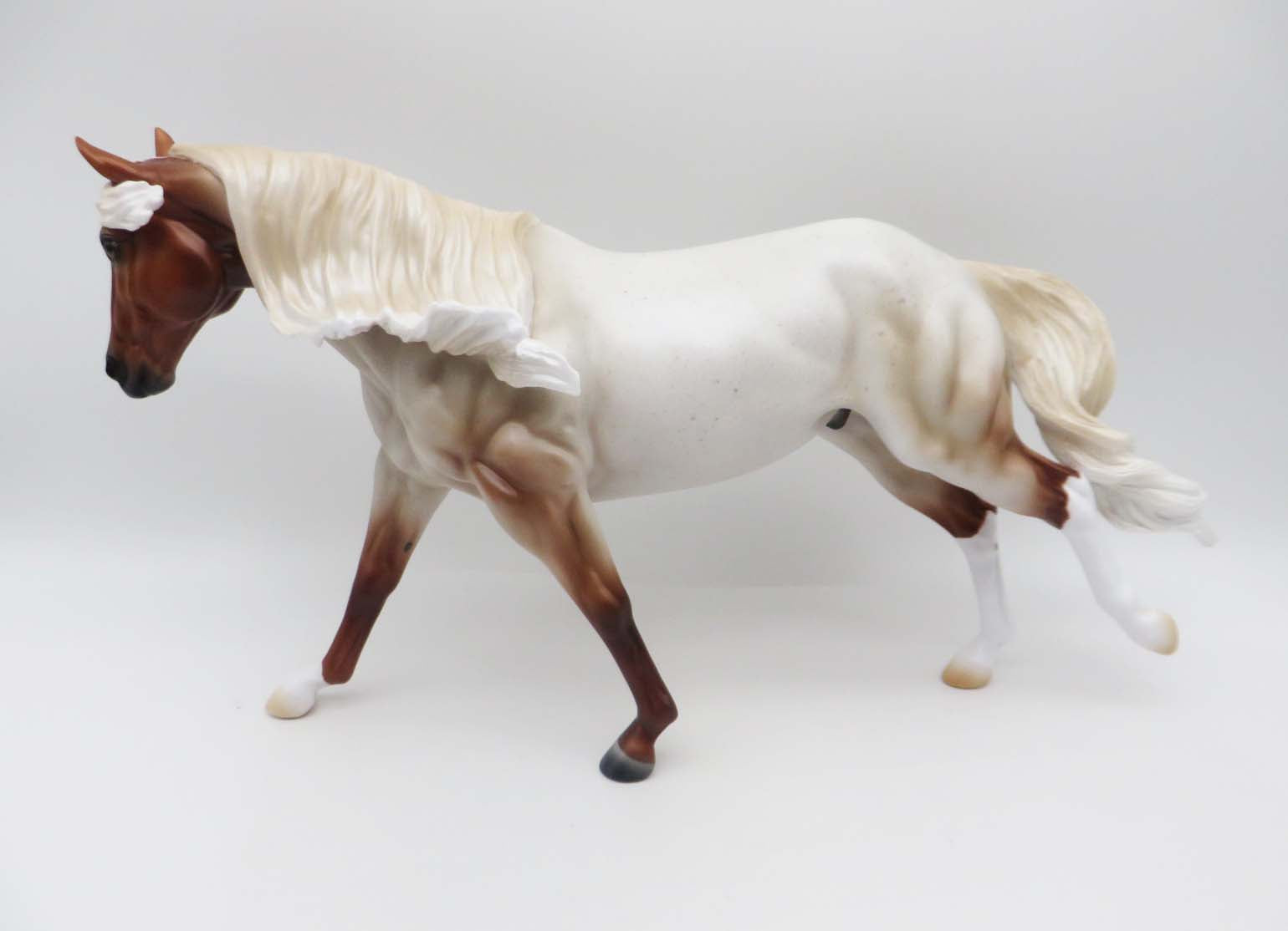 Sample of Kick It Up - Flaxen Strawberry Roan Remington By Ashley Palmer