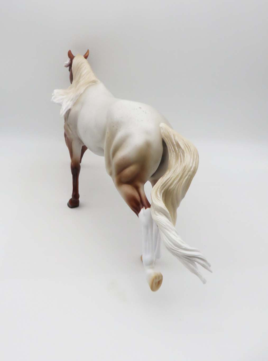 Sample of Kick It Up - Flaxen Strawberry Roan Remington By Ashley Palmer