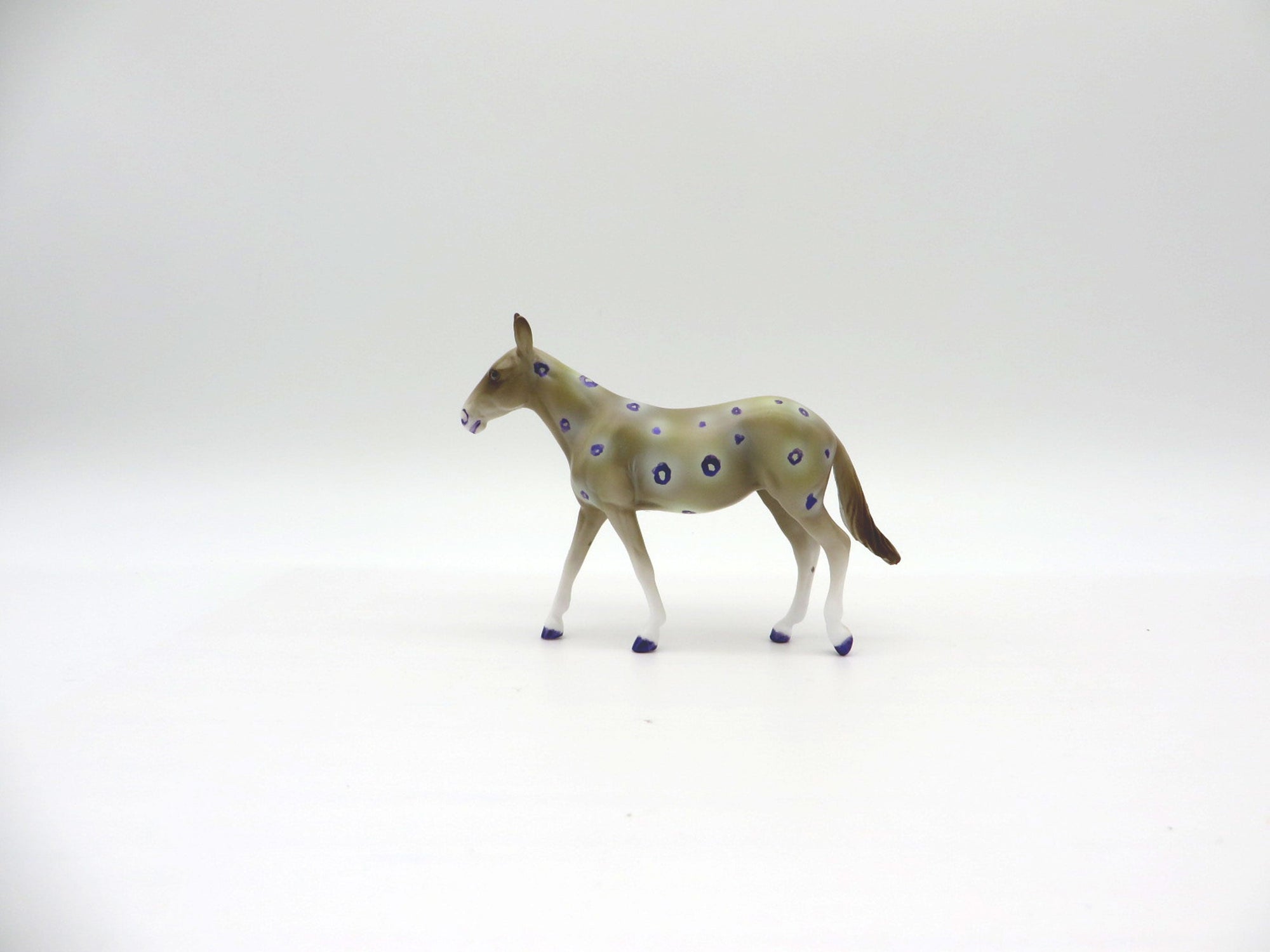 Leopardus-OOAK Chip Mule Deco Sea Slug Painted By Ellen Robbins 7/16/21