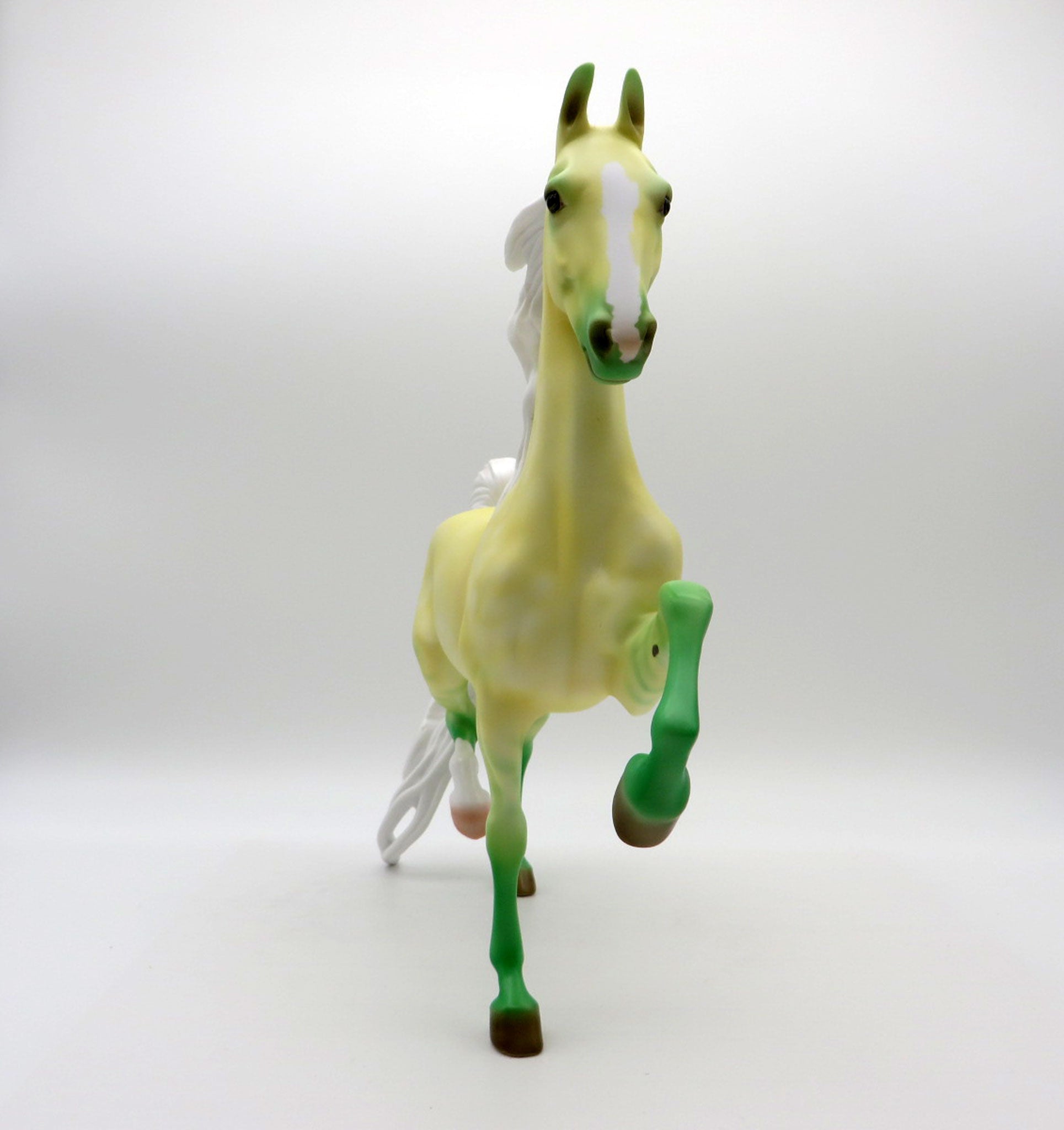 Mello Yellow-OOAK Deco Saddlebred Painted By Ellen Robbins 6/4/21