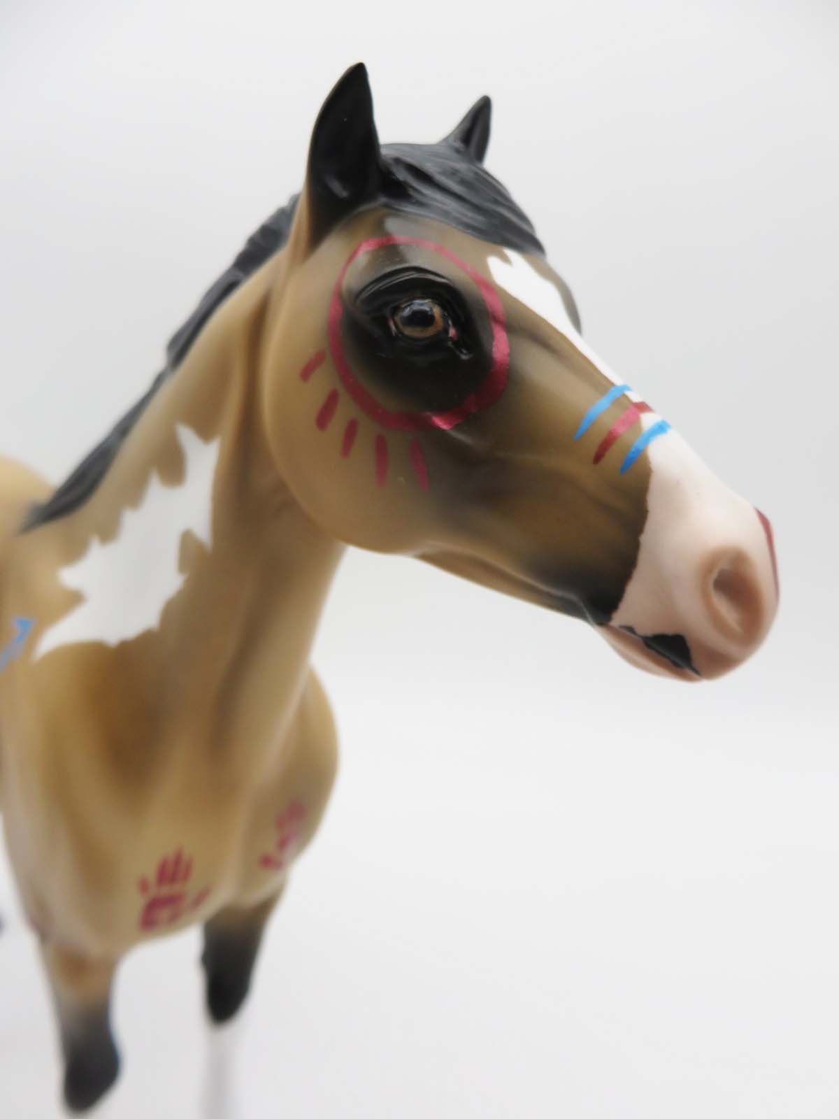 Numic - OOAK - Decorator Mustang - SHCF23