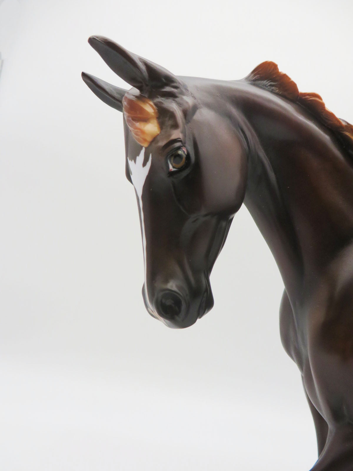 Robin Hood - LE 30 - Dappled Chestnut Thoroughbred - Classic Literature Series LIMITED TO ONE PER PERSON !!