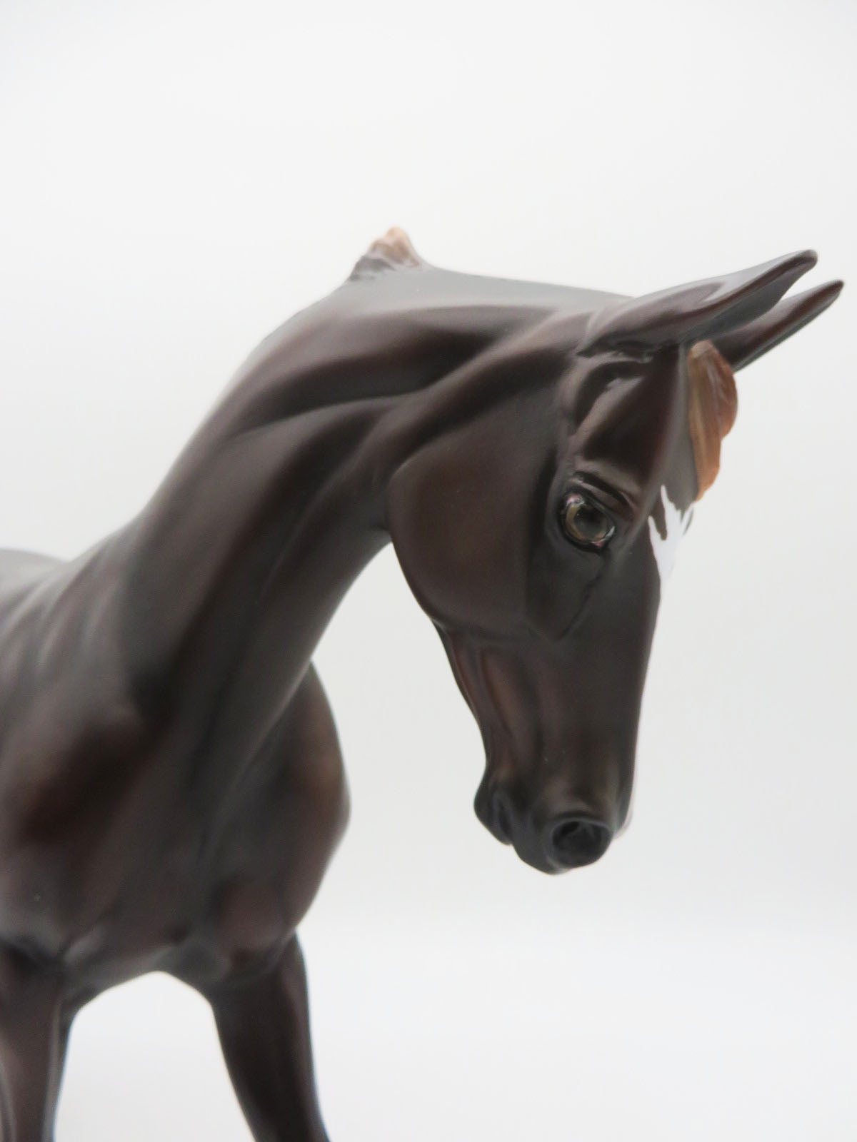 Robin Hood - LE 30 - Dappled Chestnut Thoroughbred - Classic Literature Series LIMITED TO ONE PER PERSON !!