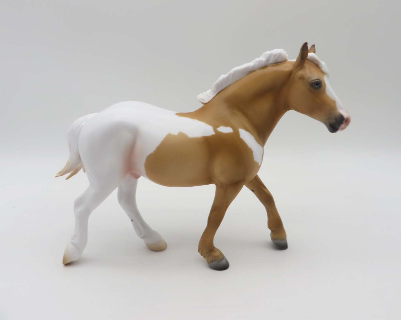 Tom Sawyer - Palomino Splash Overo Pebble Draft By Ashley Palmer - Classical Literature Series 2023 4/21/23 CL23