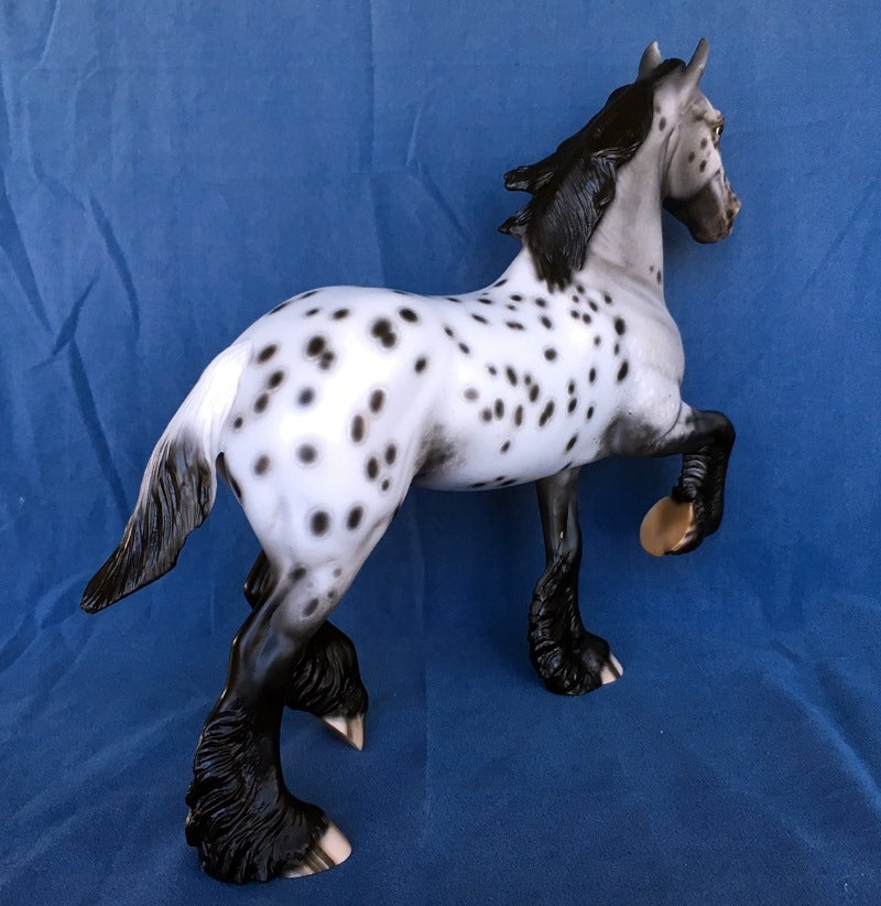 BE AWESOME-OOAK BAY TROTTING DRAFT MODEL HORSE 4/24/20