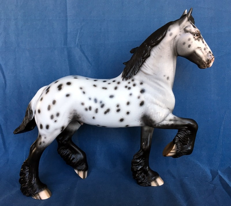 BE AWESOME-OOAK BAY TROTTING DRAFT MODEL HORSE 4/24/20