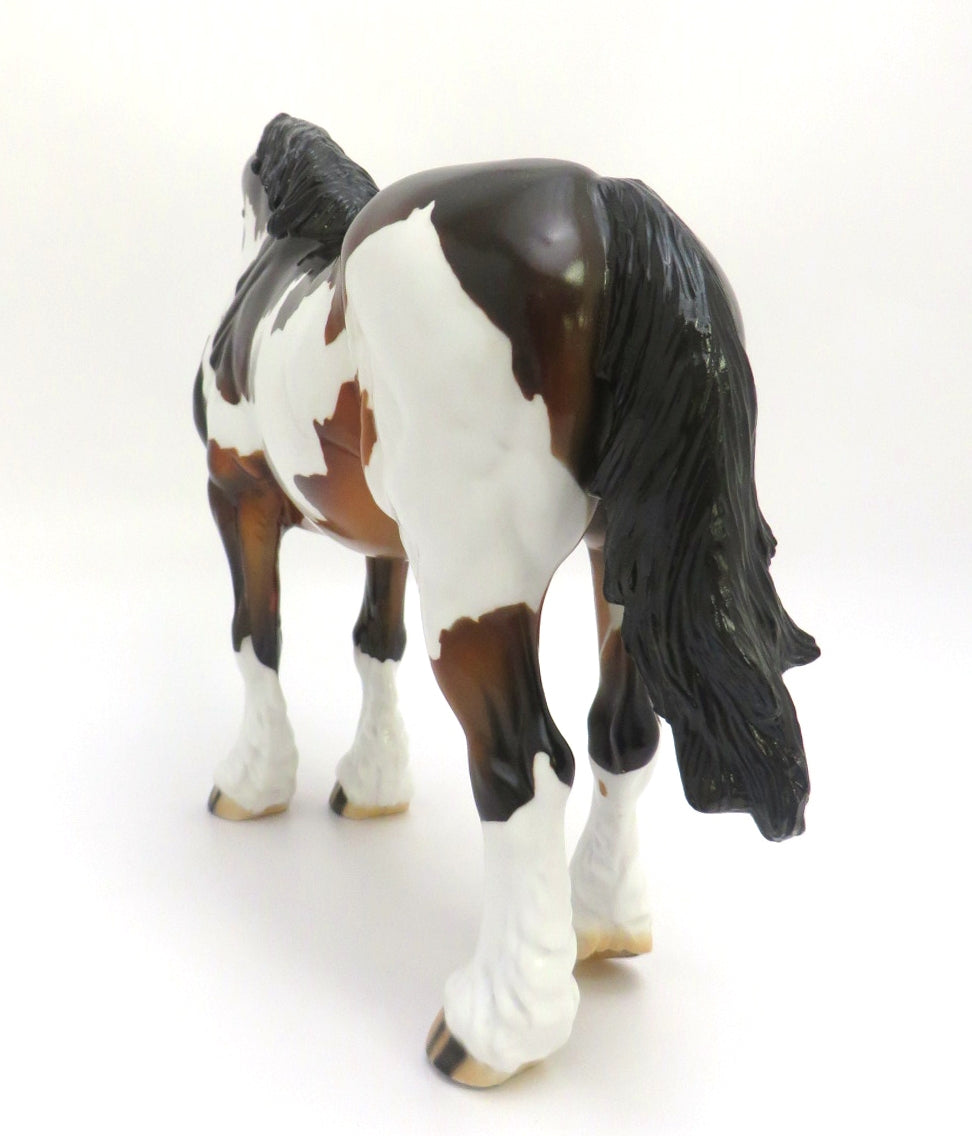 BUGABOO - OOAK DARK BAY PINTO BUNNY MODEL HORSE BY JULIE KEIM EA20