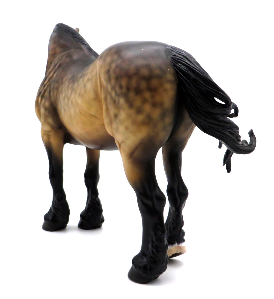 Butterscotch-OOAK Buckskin Heavy Draft Mare painted by Ellen 12/2/21