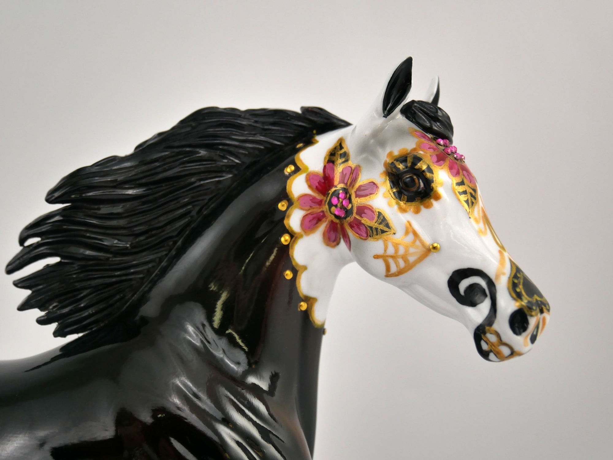 CARMELO-OOAK DECORATOR SUGAR SKULL ARABIAN MARE BY DAWN SKULL MM20