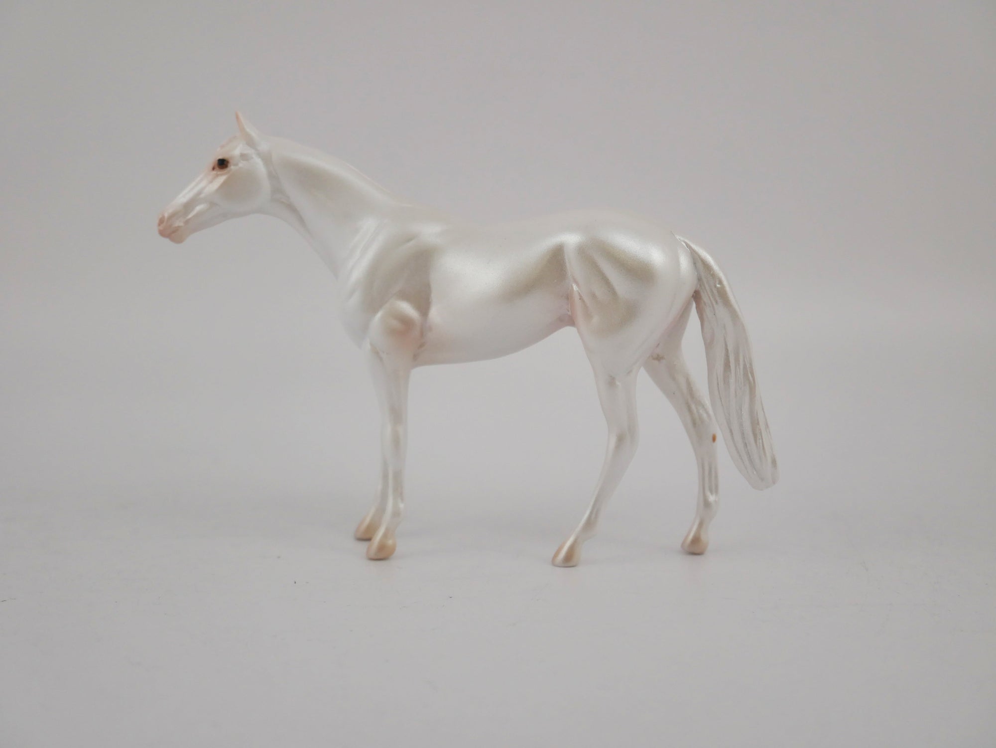 DRIFT OF MIST-OOAK WHITE TB CHIP BY KAYLA