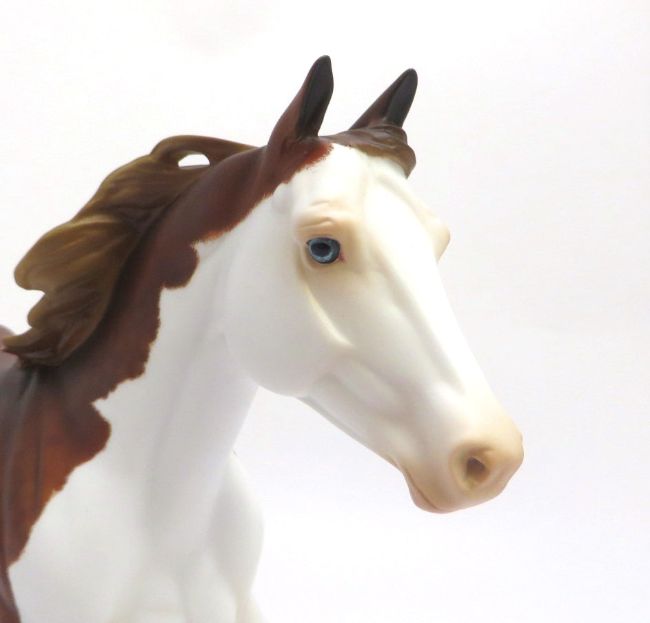 EL DORADO-OOAK ETCHED DAPPLE CHESTNUT PAINT MODEL HORSE 2/27/20