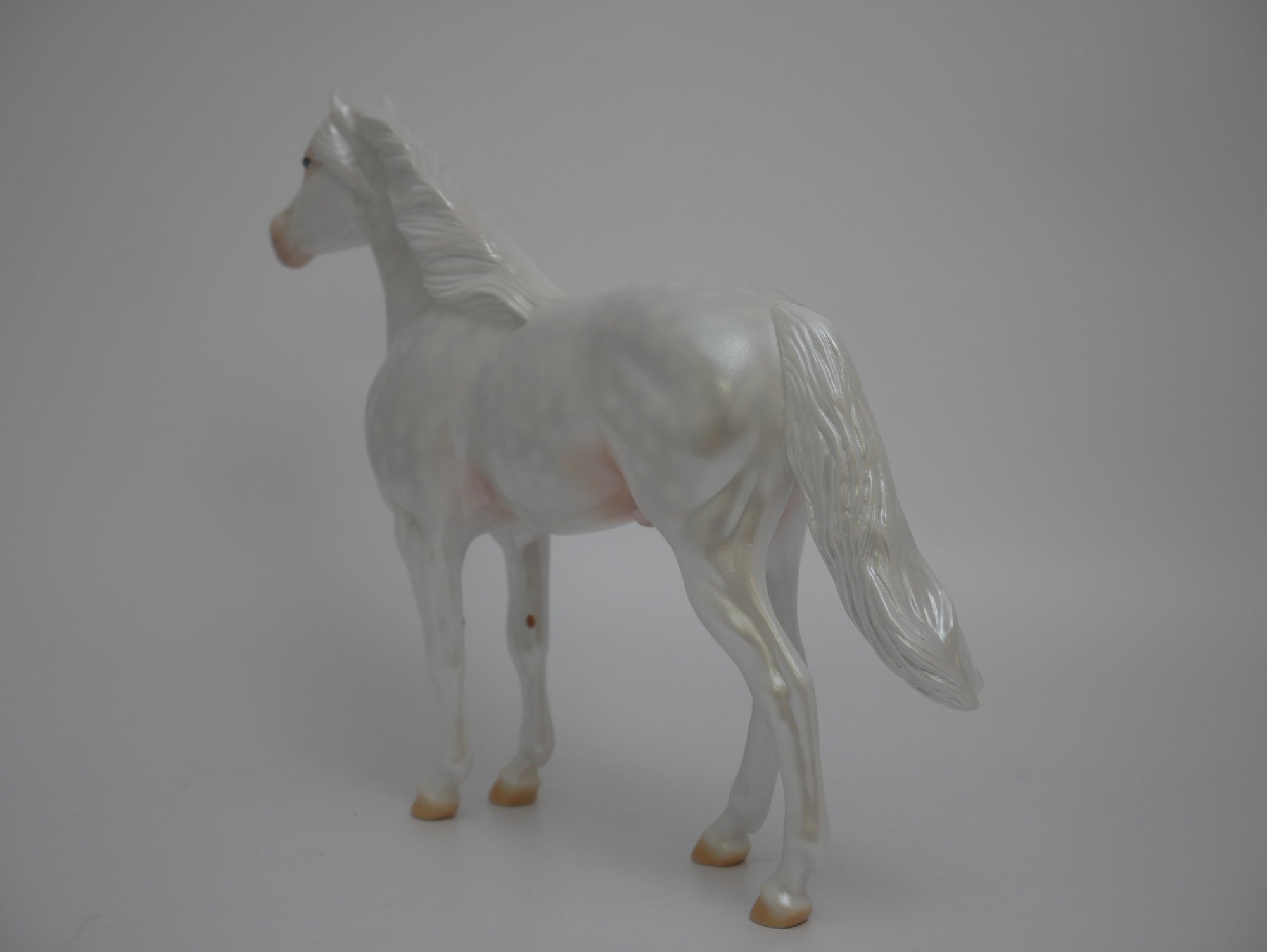 FREEDOM-LE PEARL WHITE SPANISH MUSTANG MODEL HORSE 6/30/20