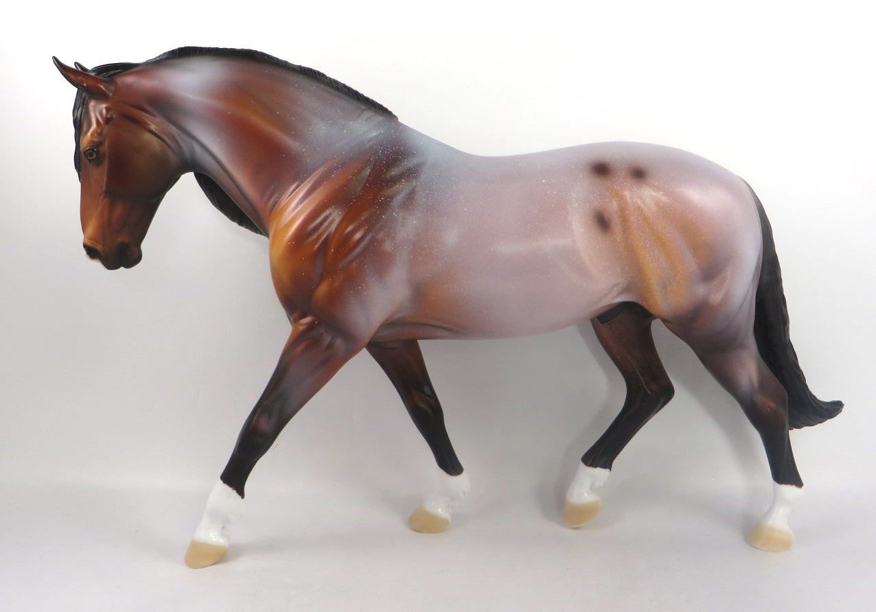 FUMBLE-LE-10 RED ROAN IRISH DRAFT MODEL HORSE SB 20