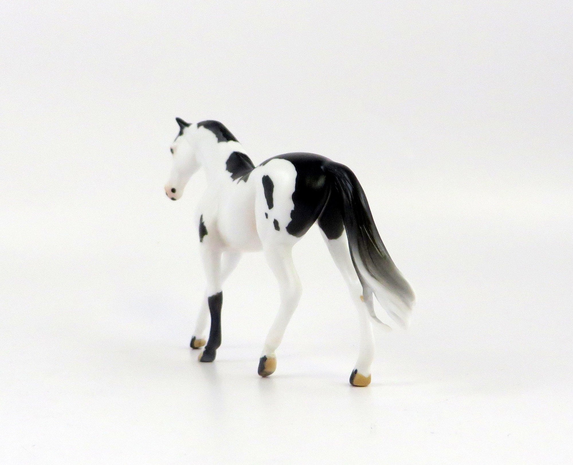 MORGANA MINI ME-LE-10 BLACK OVERO WARMBLOOD CHIP MODEL HORSE EQ 19
