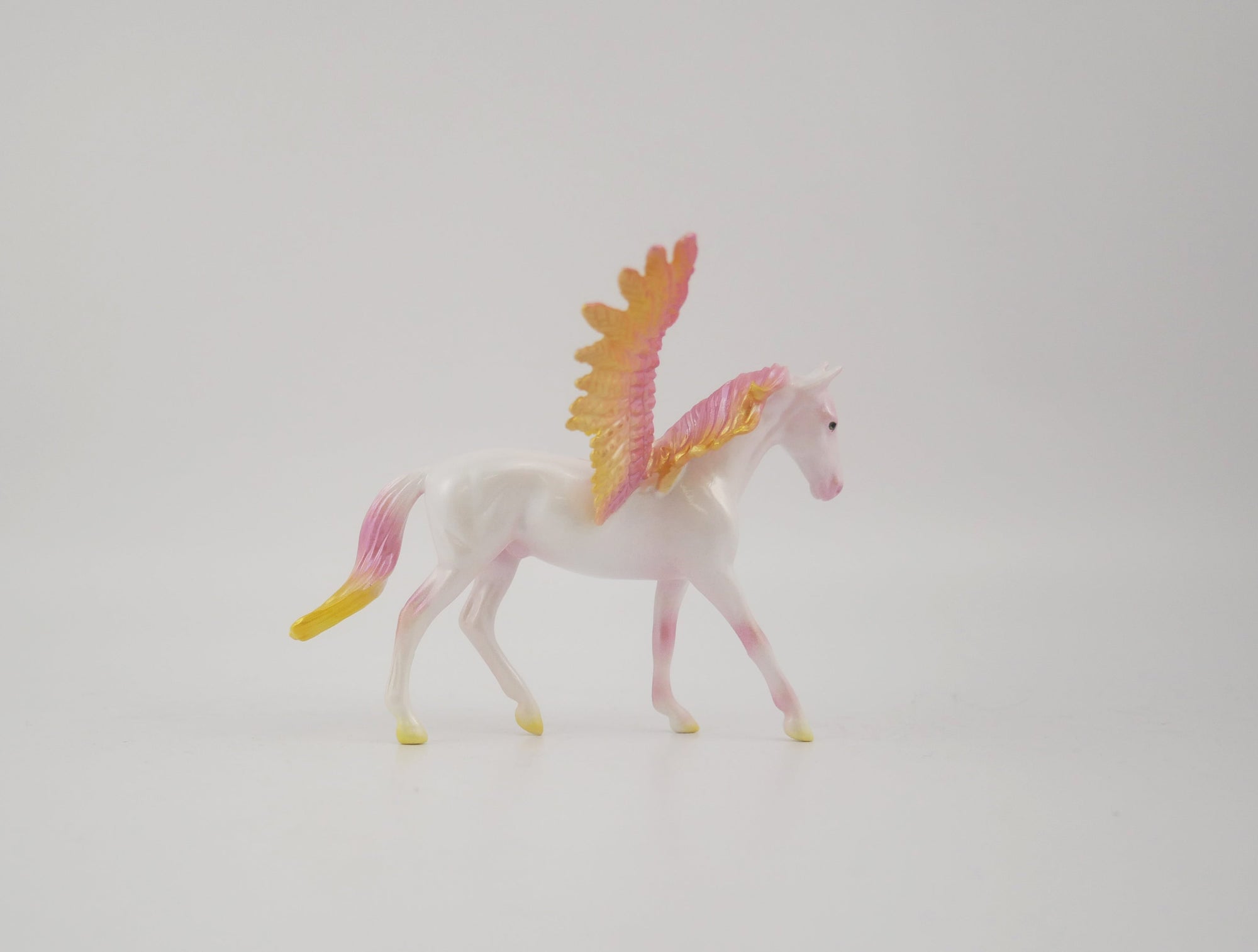 GLOW-OOAK WARMBLOOD CHIP PEGASUS BY KAYLA