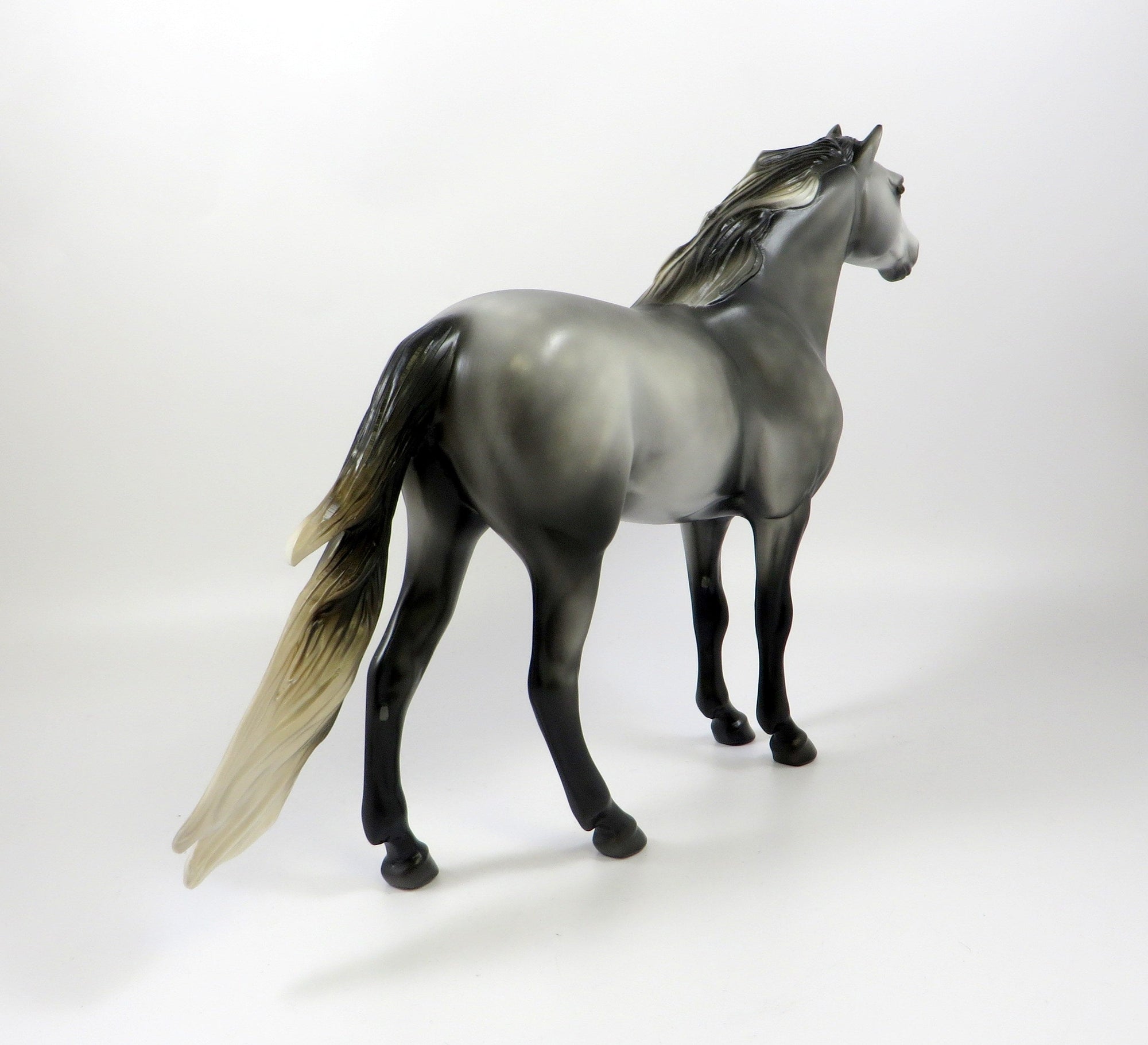 FIDLER-OOAK DARK DAPPLE GREY SPANISH MUSTANG MODEL HORSE 8/6/19