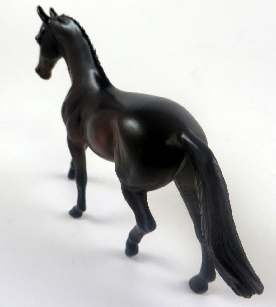 TAFFY -OOAK BAY WARMBLOOD MODEL HORSE LHS 19