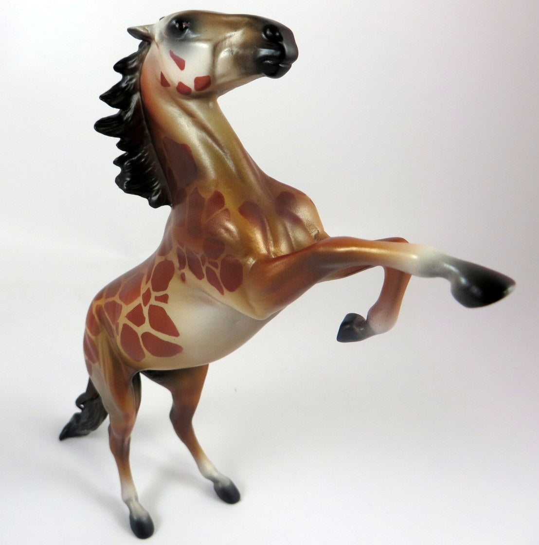 GIRAFFE -LE-10 GIRAFFE REARING PEBBLES BY MISSY FOX LHS 19