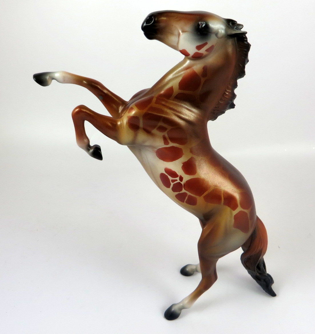 GIRAFFE -LE-10 GIRAFFE REARING PEBBLES BY MISSY FOX LHS 19