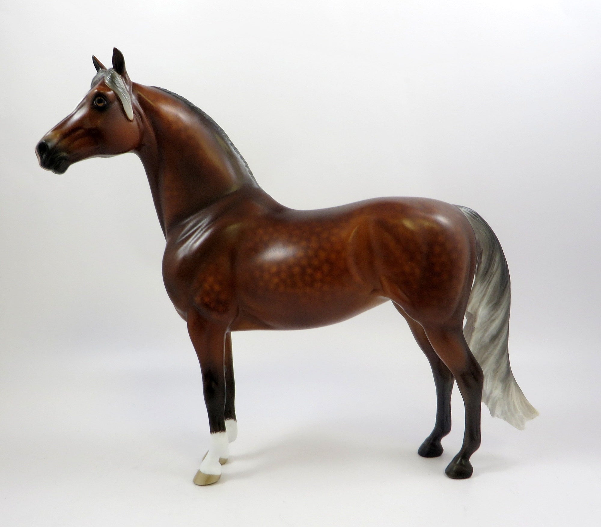 LUCKY ME-OOAK SILVER BAY MORGAN MODEL HORSE BY SHERYL LEISURE 5-30-19
