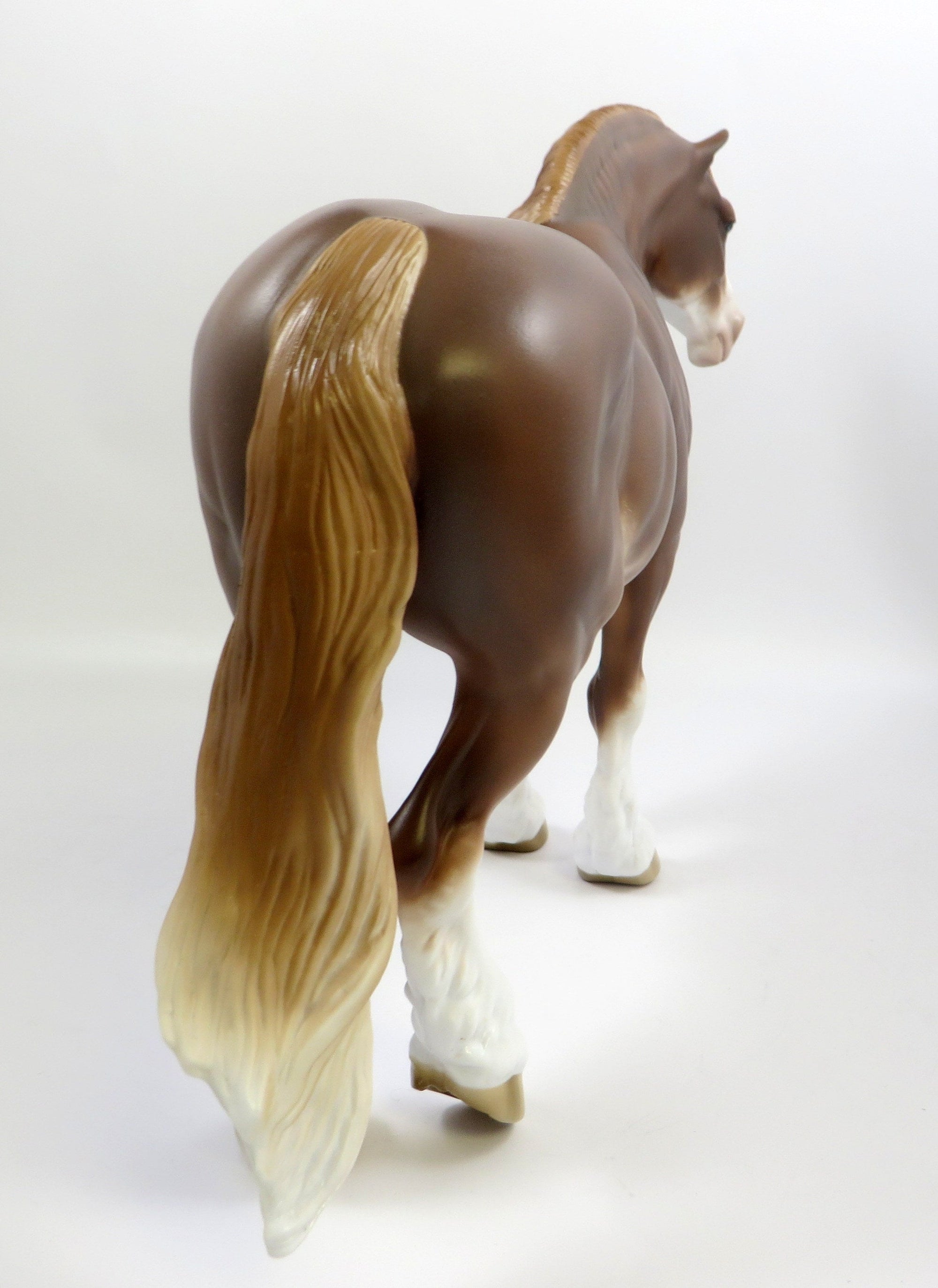 ESTEE -- OOAK CHESTNUT ROAN SABINO HEAVY DRAFT BY SHERYL LEISURE 6/7/19