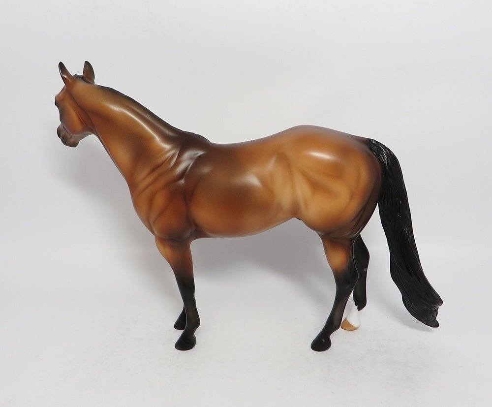 NO SHOW - OOAK BAY ISH MODEL HORSE