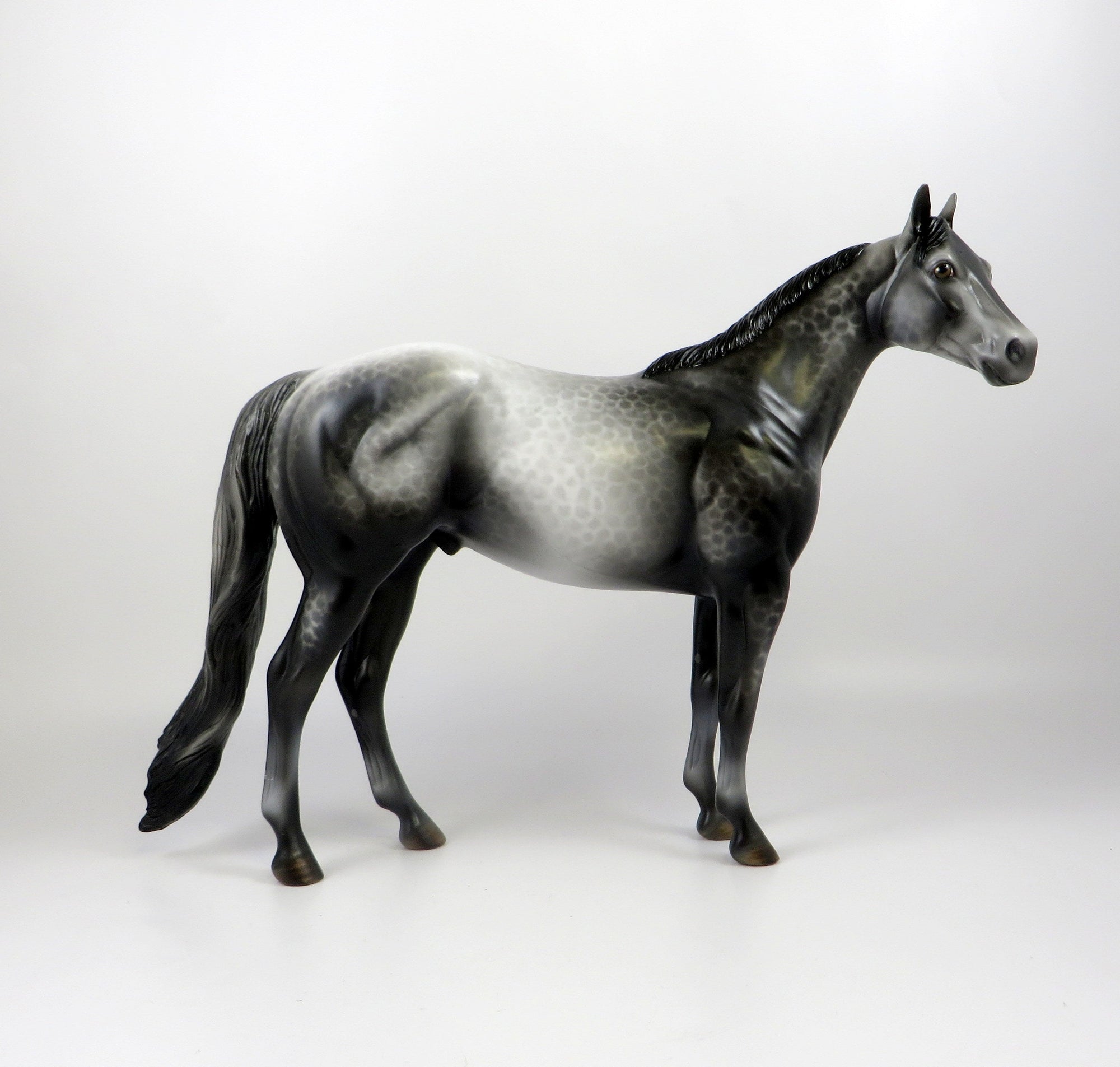 DREAM MIST-OOAK REVERSED DAPPLED DARK GREY ISH MODEL HORSE 7/22