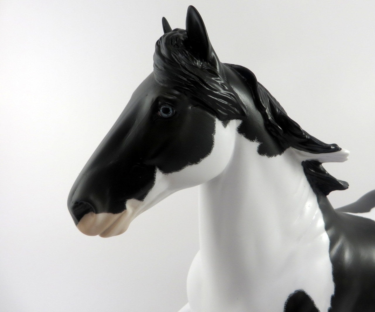 COOKIES AND CREAM-OOAK ETCHED BLACK AND WHITE PAINT TROTTING DRAFTER MODEL HORSE BY AUDREY DIXON 6/9/20